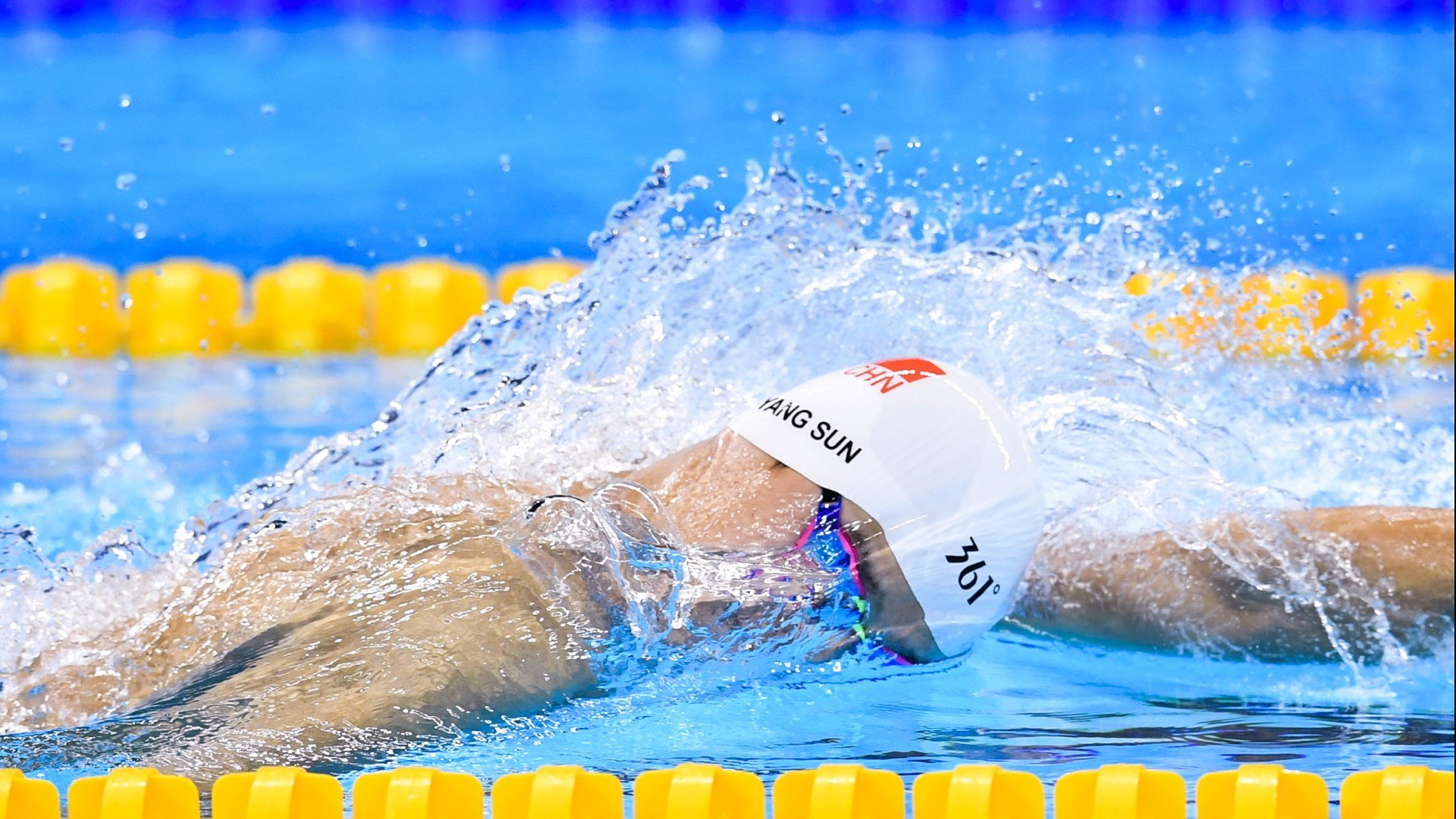 国家队训练营强化防守转换提升团队协作效率,加强防守