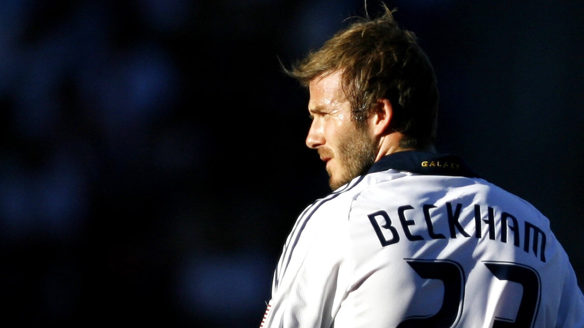 图穆亚展现出的突破技巧和视野为袋鼠队带来优势，图阿 穆勒