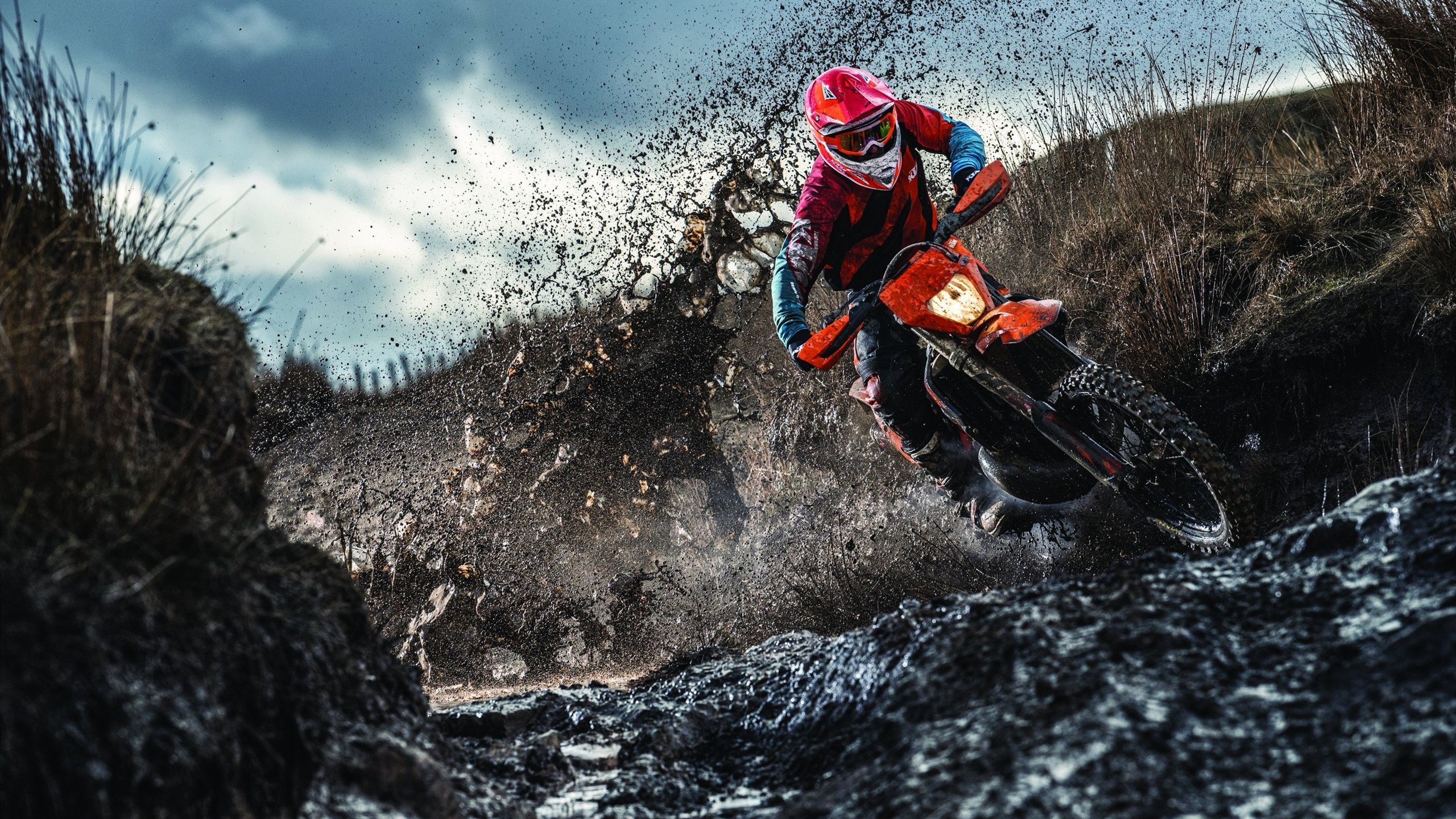 女子田径百米大战中国选手打破赛会纪录，女子百米大赛视频